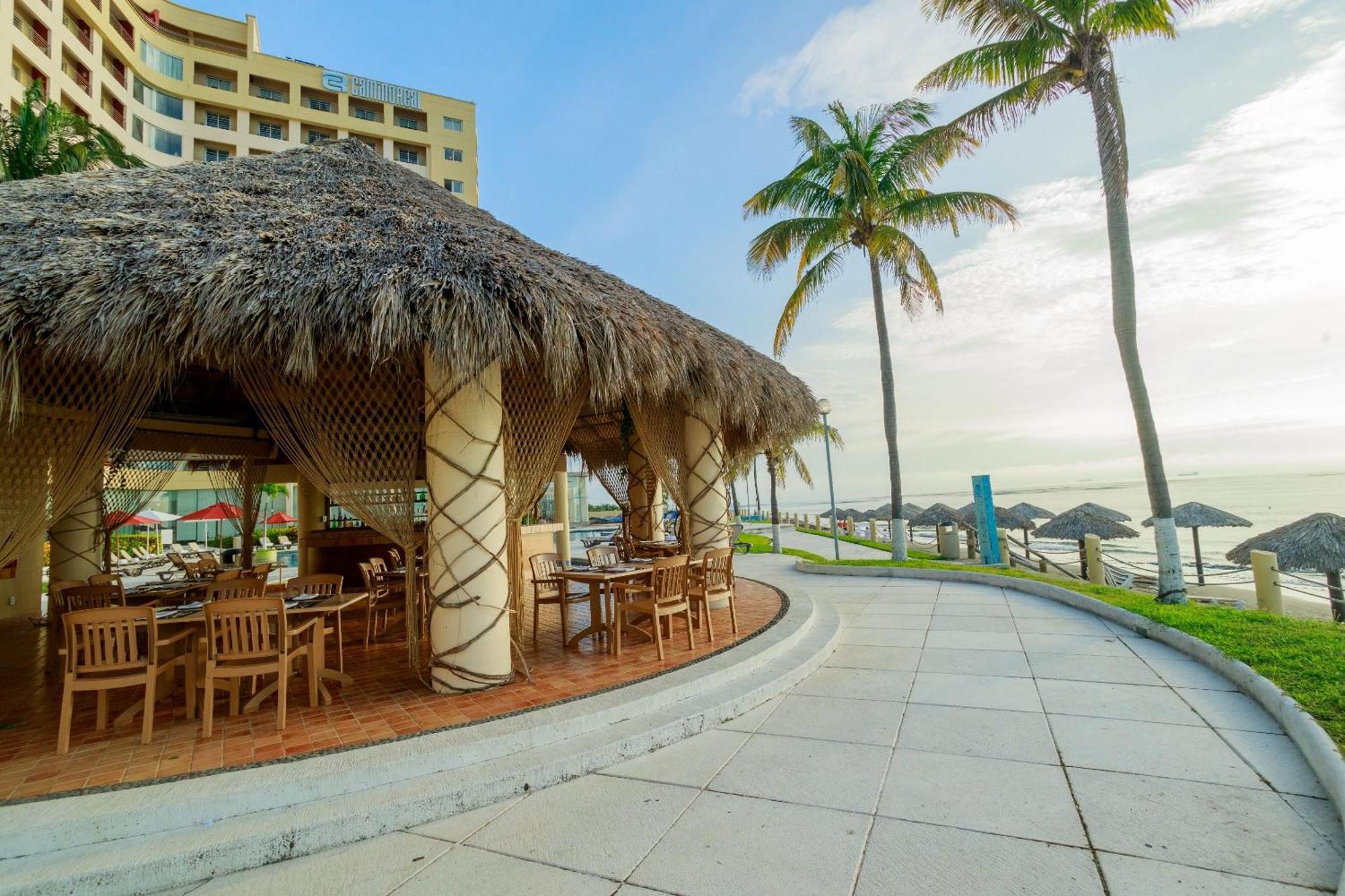 Camino Real ורקרוז מראה חיצוני תמונה The beach at the Sheraton Nha Trang Hotel & Spa Resort