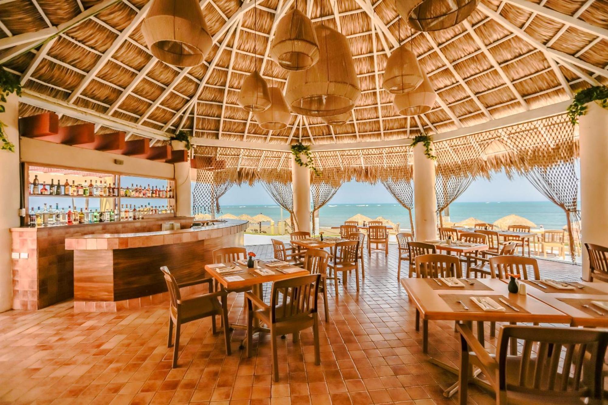 Camino Real ורקרוז מראה חיצוני תמונה Restaurant at the resort